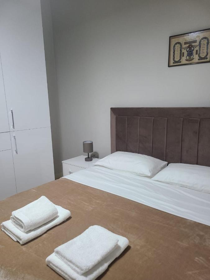 Home Inn Apartaments 地拉那 外观 照片